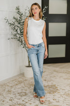 Load image into Gallery viewer, Lorena Mid Rise Vintage Wash Bootcut Jeans