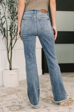 Load image into Gallery viewer, Robin High Waist Bootcut with Fray Hem