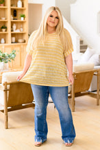 Load image into Gallery viewer, Sharon Mid Rise Flares