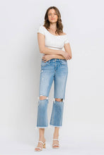 Load image into Gallery viewer, High Rise Frayed Hem Crop Straight Jeans
