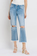 Load image into Gallery viewer, High Rise Frayed Hem Crop Straight Jeans
