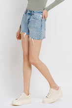 Load image into Gallery viewer, High Rise Raw Hem Shorts
