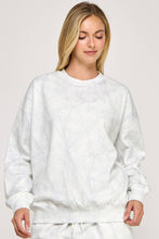 Load image into Gallery viewer, Fleece Camo Relaxed Fit Crew Neck Sweatshirt
