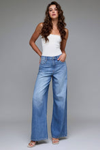 Load image into Gallery viewer, Medium Wash Clean Super Soft 33" Inseam Wide leg
