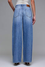 Load image into Gallery viewer, Medium Wash Clean Super Soft 33" Inseam Wide leg

