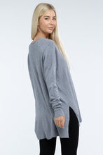 Load image into Gallery viewer, Hi-Low Hem Front Seam Sweater
