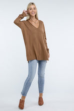 Load image into Gallery viewer, Hi-Low Hem Front Seam Sweater
