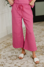 Load image into Gallery viewer, Can't Quit You Cropped Flair Bottoms in Magenta
