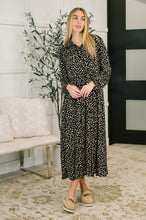 Load image into Gallery viewer, Promotional Proposal Collared Dress in Black and Khaki
