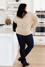 Load image into Gallery viewer, Split Decision Color Block Cargo Sleeve Top
