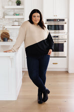 Load image into Gallery viewer, Split Decision Color Block Cargo Sleeve Top
