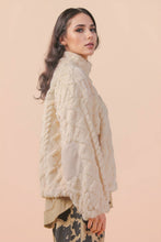 Load image into Gallery viewer, Fuzzy Fleece Cozy Cable Pattern Zip Up Jacket
